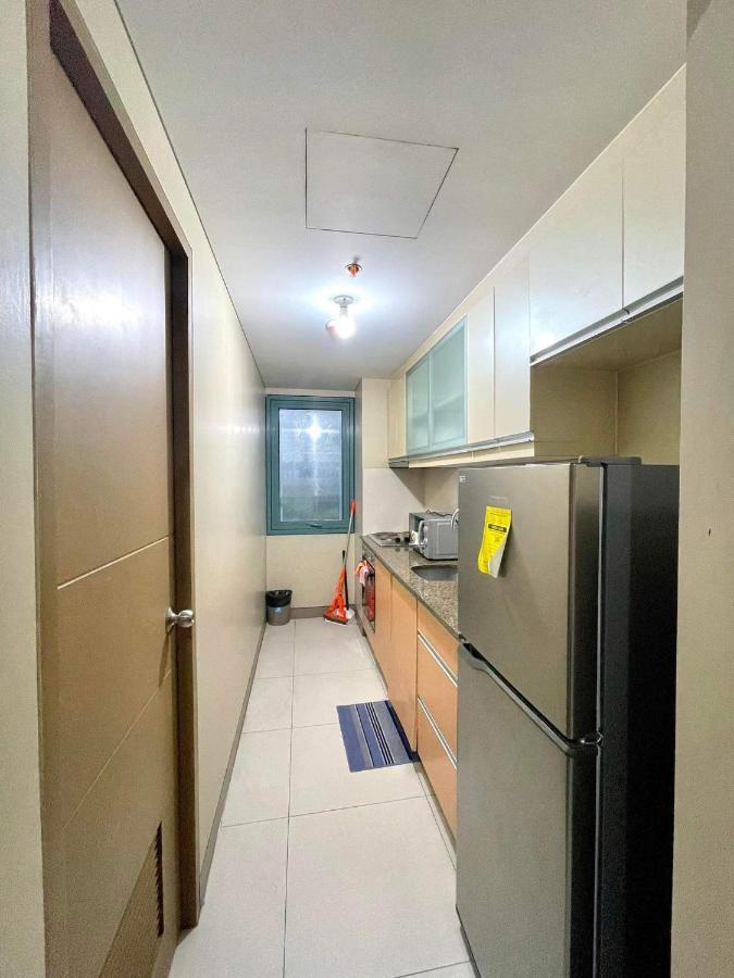 Lovely 2 Bed Room Condo Infront Of Naia Terminal 3 Manila Bagian luar foto